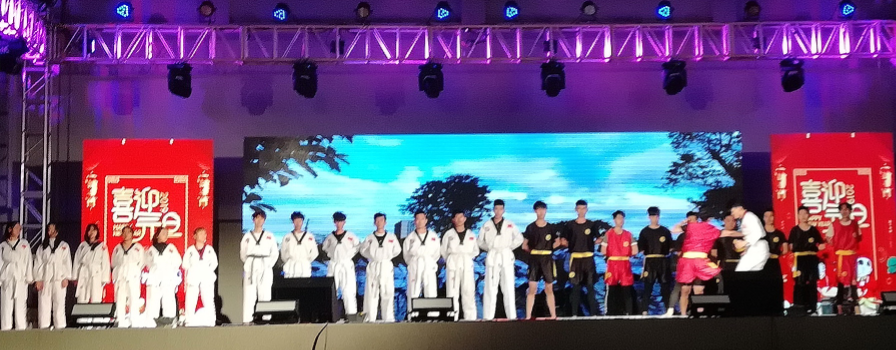 丰富多彩文艺活动